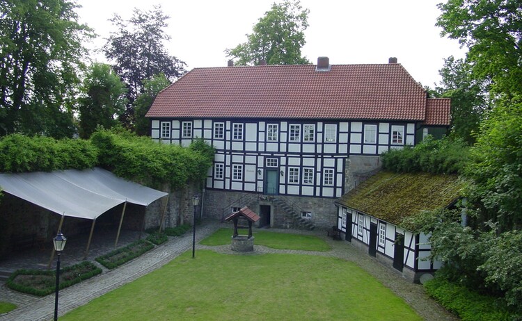 Burginnenhof Mit Museum Cb